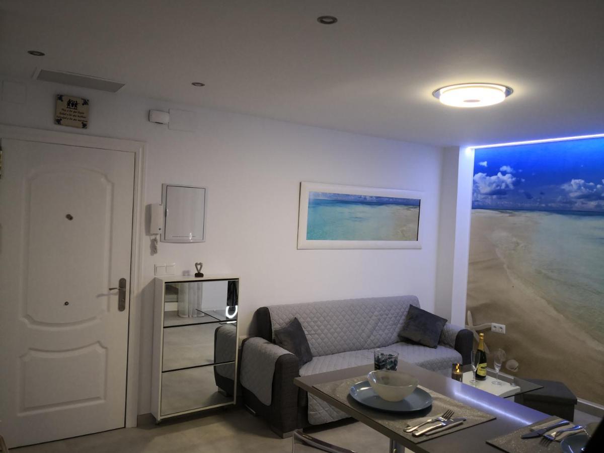 Blue Horizon Luxury Apartment เนร์คา ภายนอก รูปภาพ