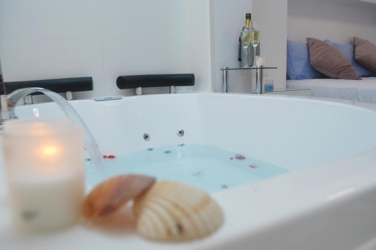 Blue Horizon Luxury Apartment เนร์คา ภายนอก รูปภาพ