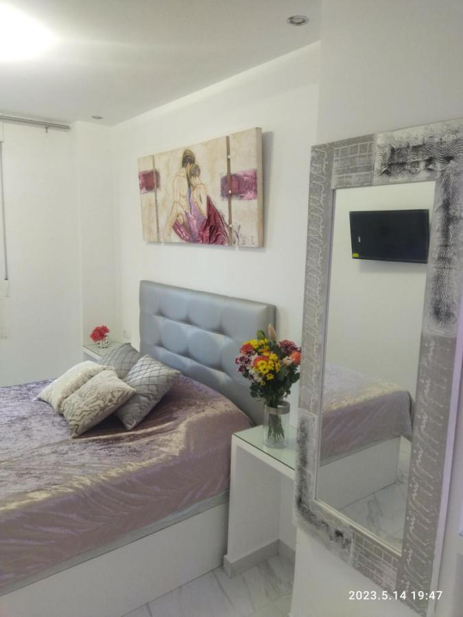 Blue Horizon Luxury Apartment เนร์คา ภายนอก รูปภาพ
