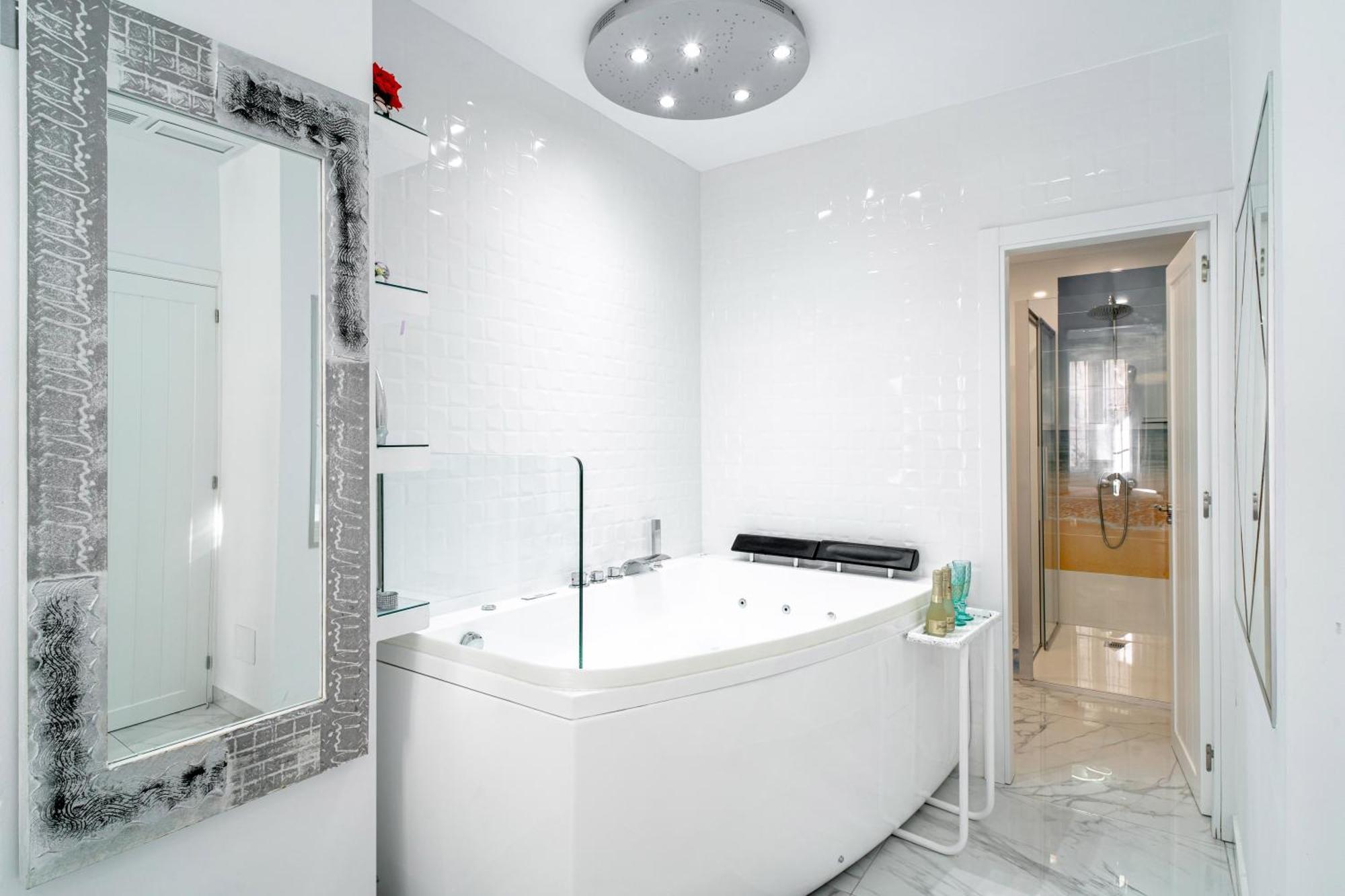 Blue Horizon Luxury Apartment เนร์คา ภายนอก รูปภาพ