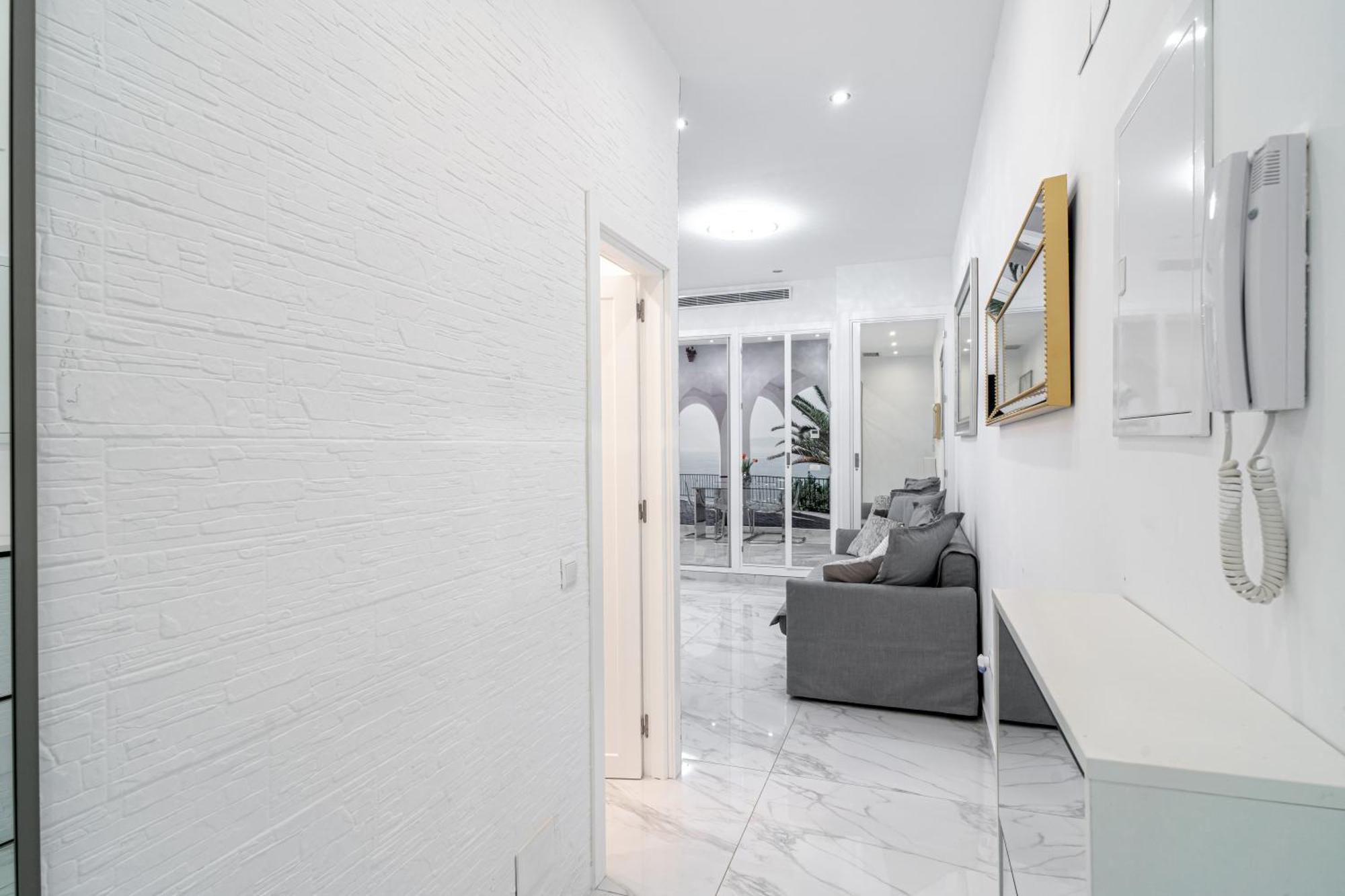 Blue Horizon Luxury Apartment เนร์คา ภายนอก รูปภาพ