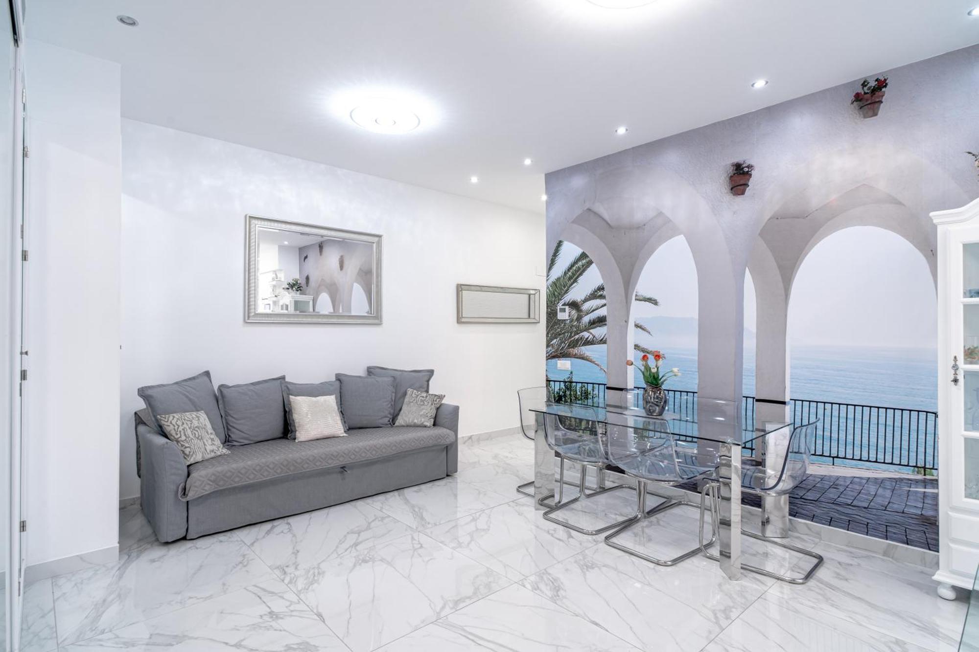Blue Horizon Luxury Apartment เนร์คา ภายนอก รูปภาพ