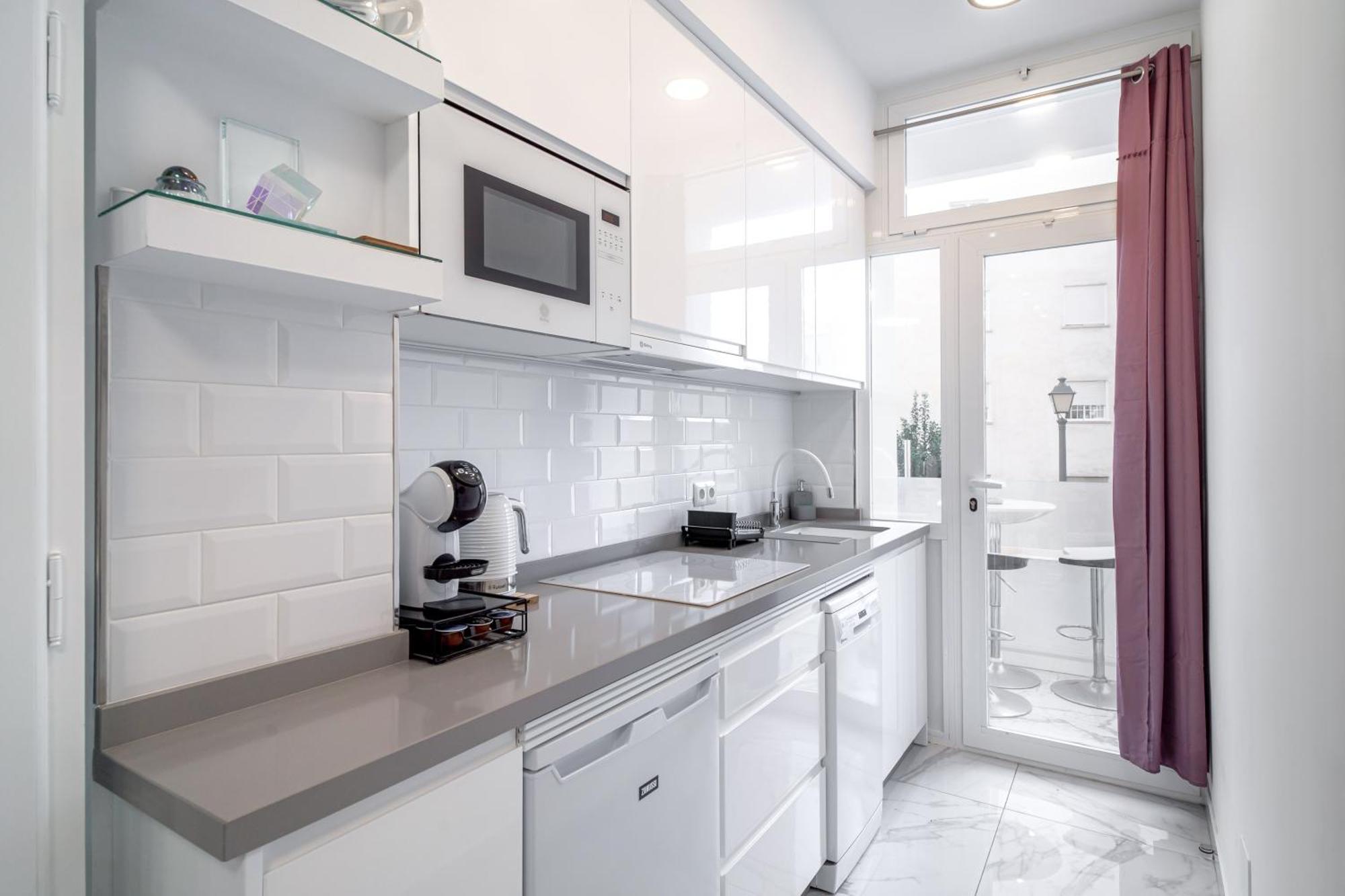 Blue Horizon Luxury Apartment เนร์คา ภายนอก รูปภาพ