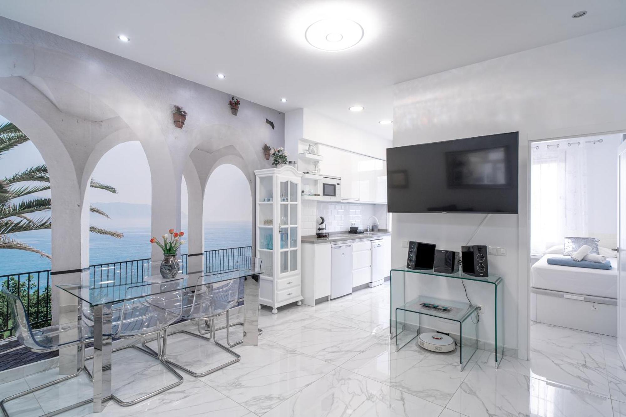 Blue Horizon Luxury Apartment เนร์คา ภายนอก รูปภาพ